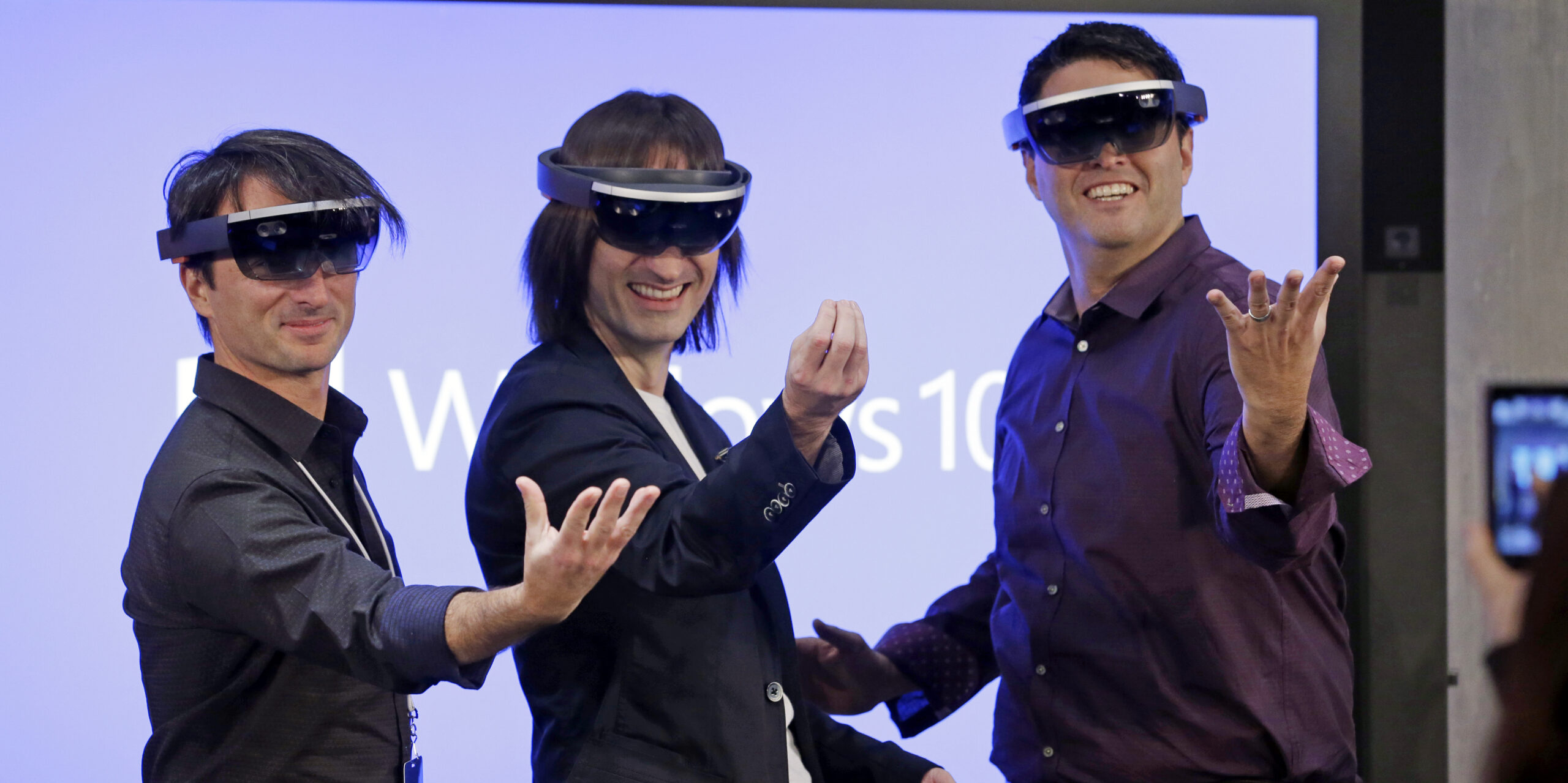 L’evoluzione degli smartphone è la la Realtà Aumentata: Microsoft ha già definito il suo obbiettivo