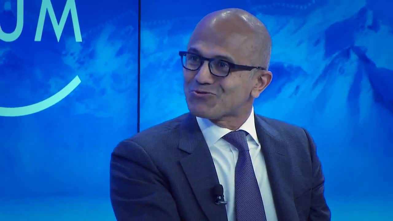 Microsoft: la strategia hardware del 2018 si baserà su dispositivi premium in grado di competere con Apple