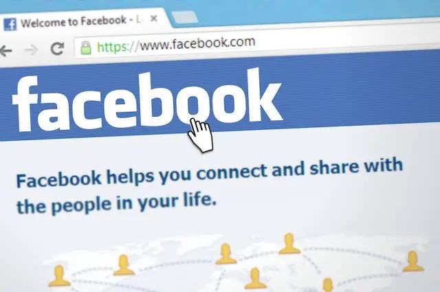 Facebook: scoperta nuova campagna malware per furto credenziali